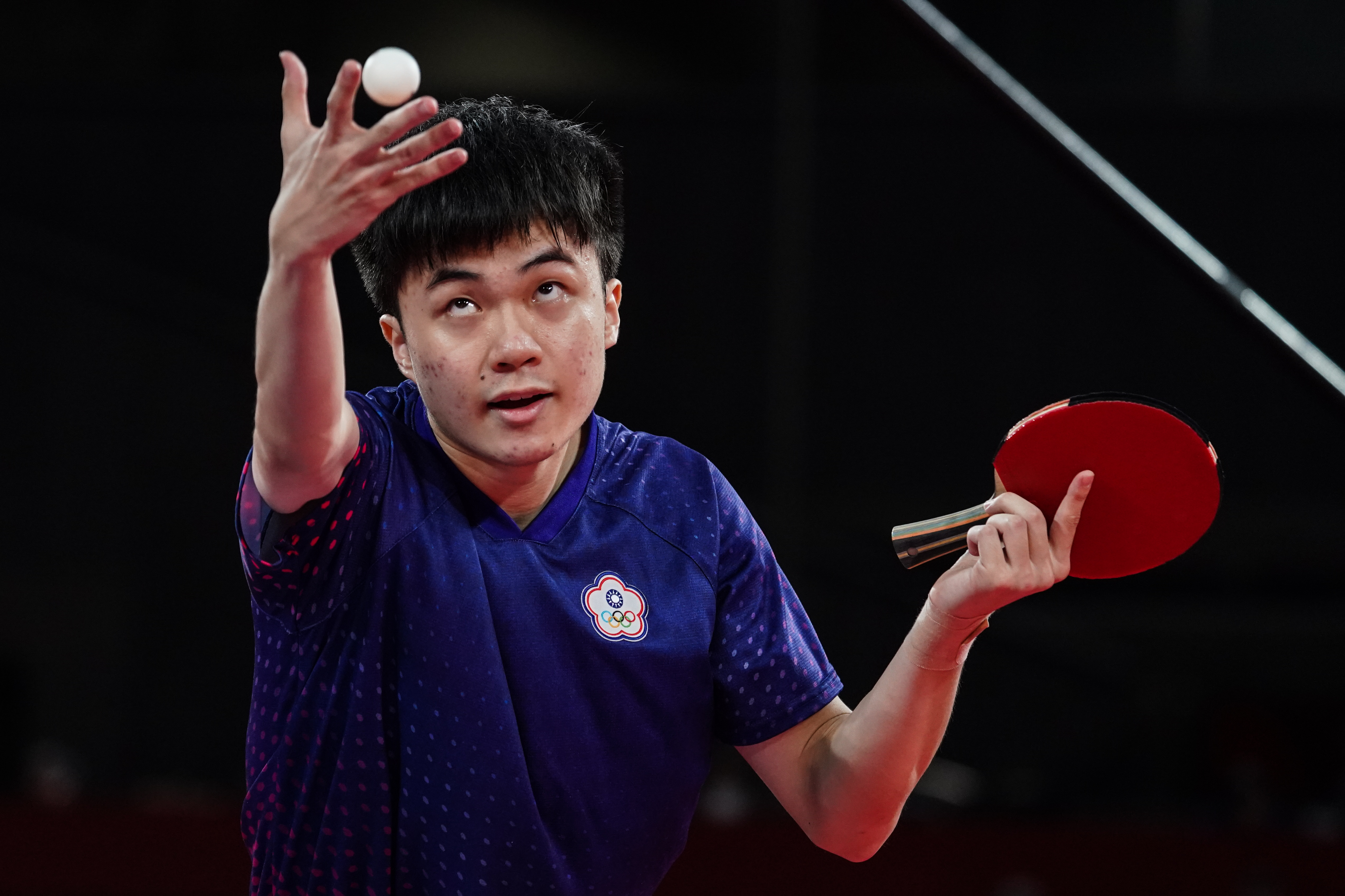 利背后的具 利背后的具