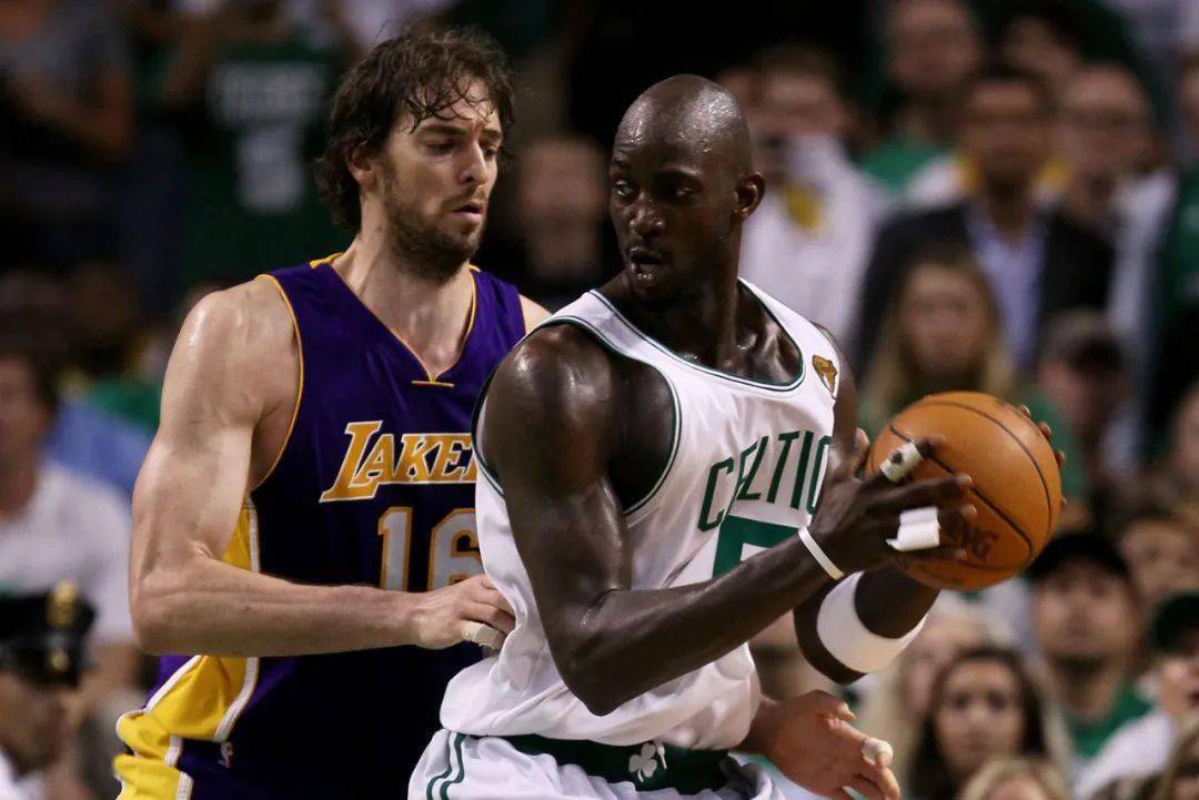 据了绝对的 据了绝对的