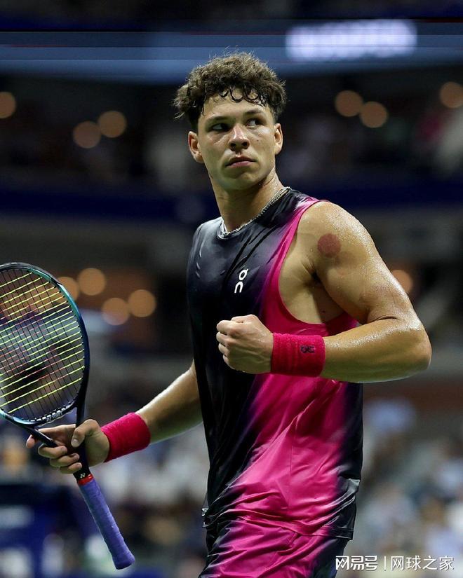 他在与日本 他在与日本