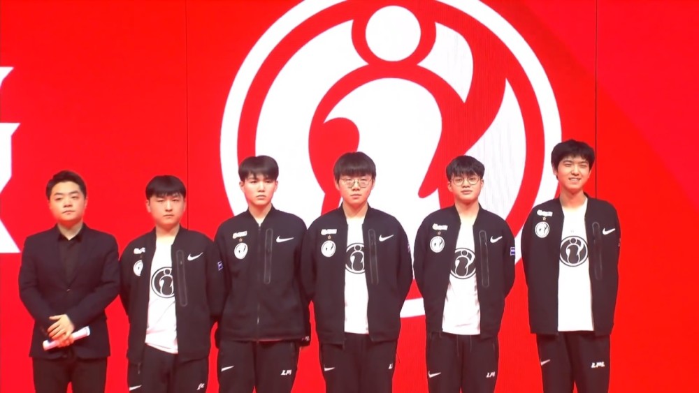 扰门将视线 扰门将视线